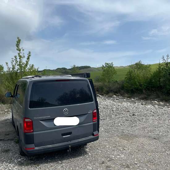 Volkswagen T6 Transporter 2.0 TDI 2015 (HU bis 06/28) - Bild 2