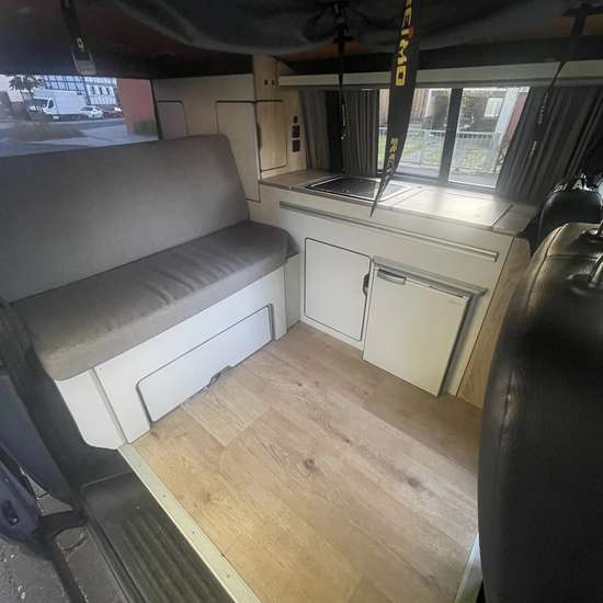 Volkswagen T6 Transporter 2.0 TDI 2015 (HU bis 06/28) - Bild 10