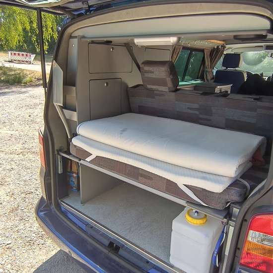 Volkswagen T5 2007 (HU bis 05/28) - Bild 10