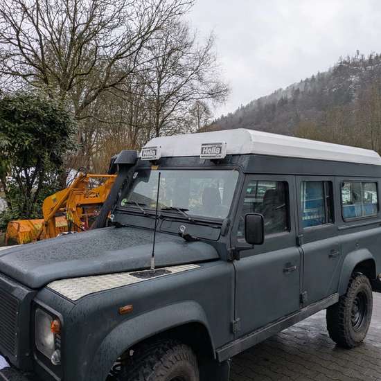 Land Rover Defender 110 TD5 Wohnmobil | Offroad-Camper | Expeditionsfahrzeug | Hubdach | Sofort reisefertig 2003 (HU bis 09/27) - Bild 10
