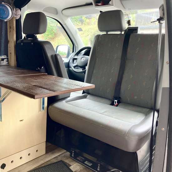 Volkswagen T5 Shuttle 2009 (HU bis 08/28) - Bild 11