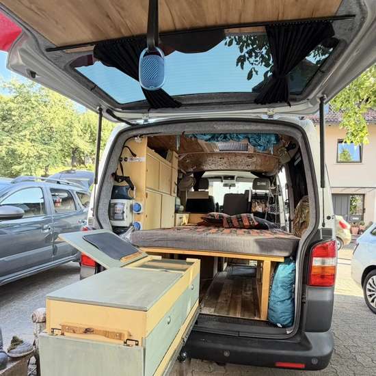 Volkswagen T5 Shuttle 2009 (HU bis 08/28) - Bild 3