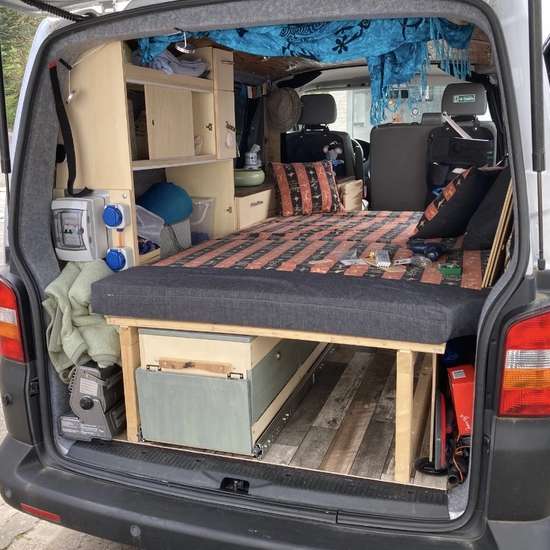 Volkswagen T5 Shuttle 2009 (HU bis 08/28) - Bild 13