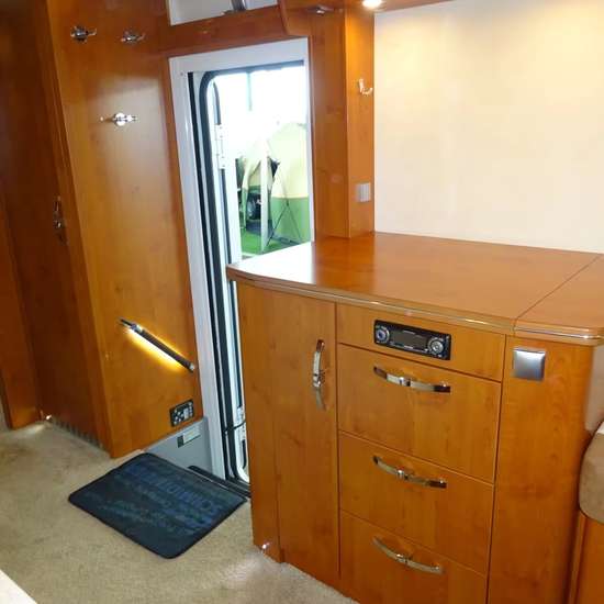 Phoenix Alkoven 8400 BMRSLX 2017 (HU bis 01/27) - Bild 8