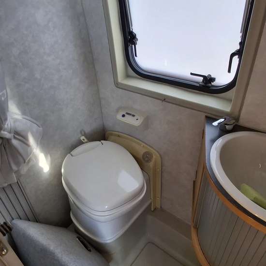 Adria Renault Master 2007 (HU bis 06/28) - Bild 13