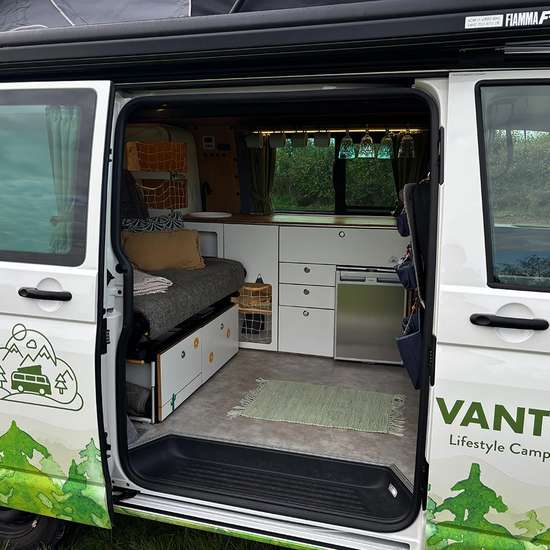 Volkswagen VW T6.1 VANTOPIA Dreamer | Designausbau | Echtholz-Details | Aufstelldach - Bild 7