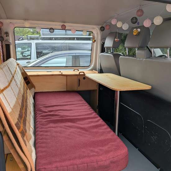 Volkswagen T5 Transporter 2.0 2010 (HU bis 10/27) - Bild 9