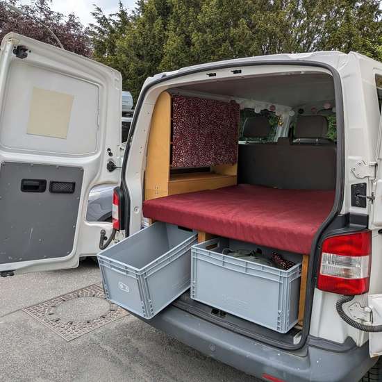 Volkswagen T5 Transporter 2.0 2010 (HU bis 10/27) - Bild 8