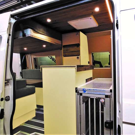 Volkswagen FETMOBIL FETVan AT 6 Crafter 4x4 KONFIGURATIONSBEISPIEL! 2026 (HU bis 05/29) - Bild 9