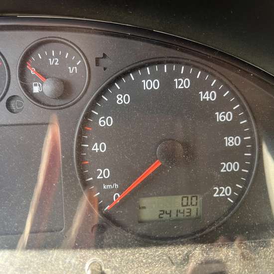 Volkswagen T5 2009 (HU bis 03/27) - Bild 18