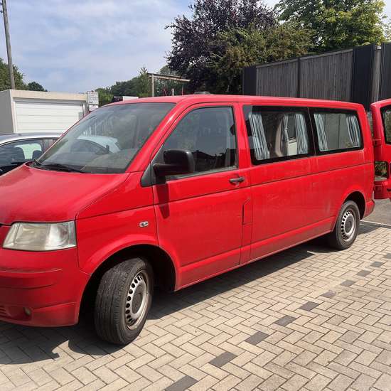 Volkswagen T5 2009 (HU bis 03/27) - Bild 2