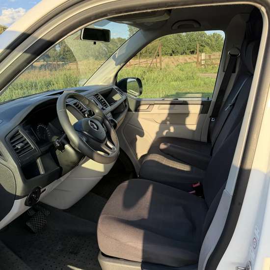 Volkswagen T6 Transporter Lang 2017 (HU bis 03/27) - Bild 4