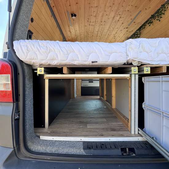 Volkswagen T5.2 2011 (HU bis 03/28) - Bild 8