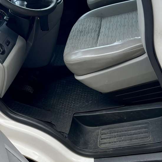 Volkswagen T5 Transporter 2010 - Bild 6