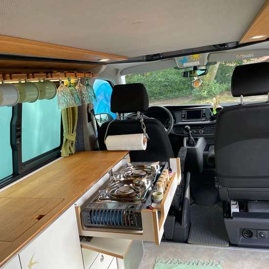 Volkswagen T6.1 VANTOPIA Dreamer Designausbau - Bild 3