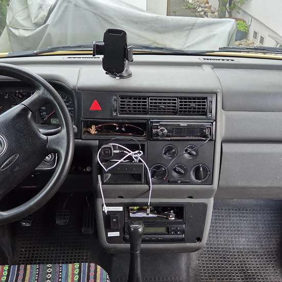 Volkswagen VW T4 Multivan, 2,5 TDI, 88 PS 2003 (HU bis 02/28) - Bild 3
