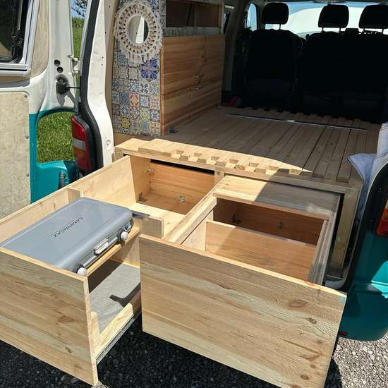 Volkswagen T5 Transporter 1.9 TDI 2006 (HU bis 08/28) - Bild 6